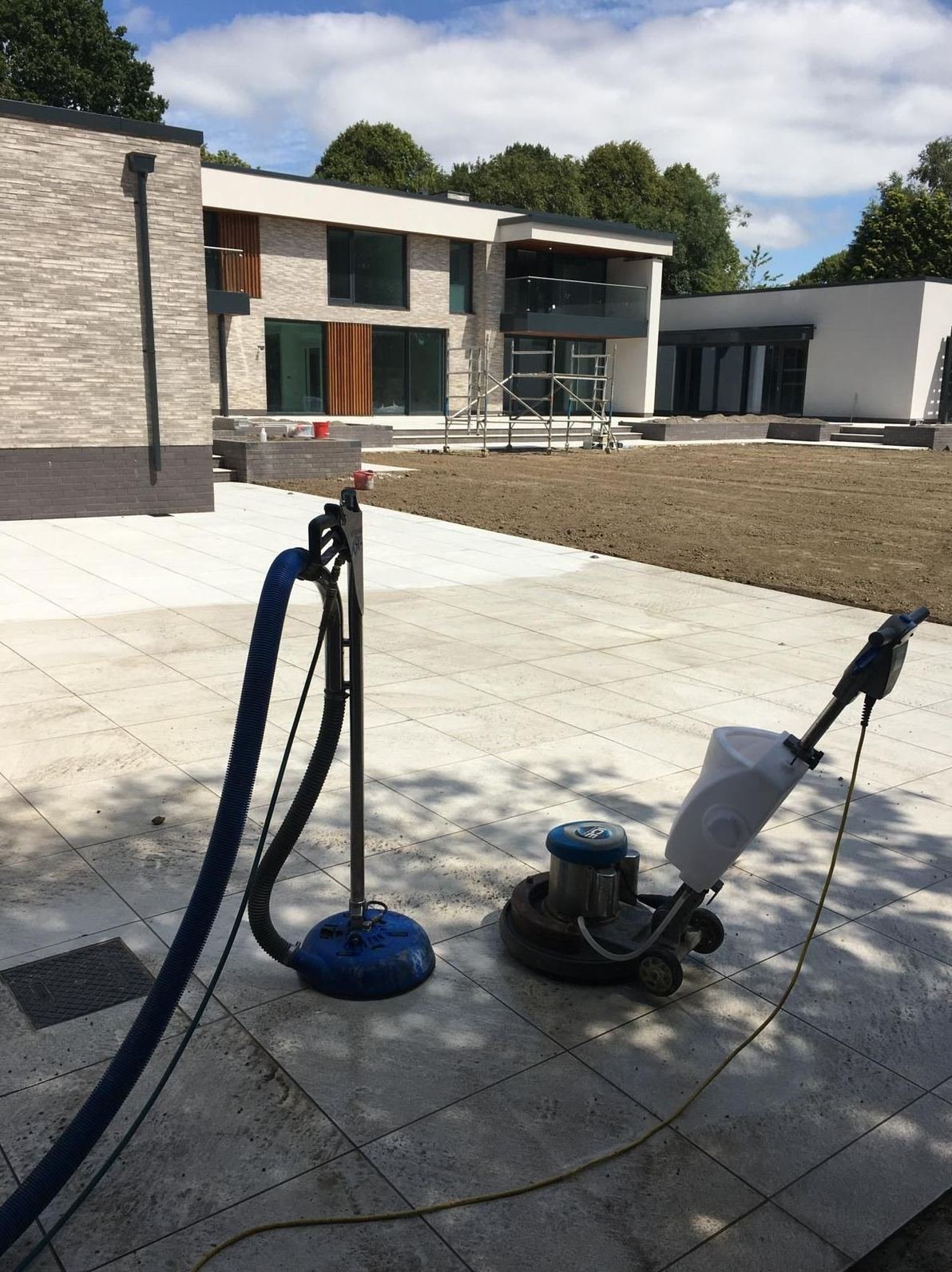 Exterior natural stone after a low-pressure clean